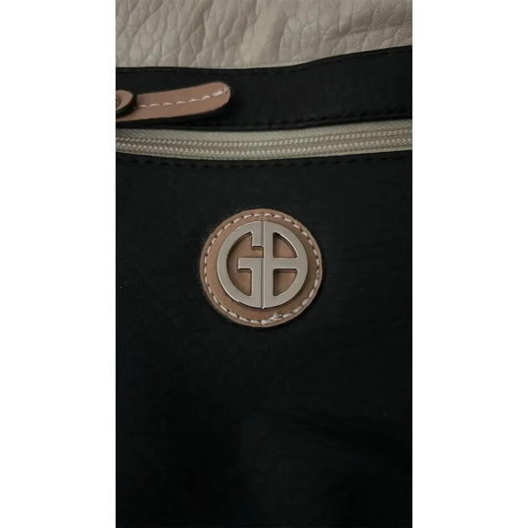 Giani Bernini Women's Colorblock Hobo Bag Black & Cream Shoulder Strap - Picture 3 of 6